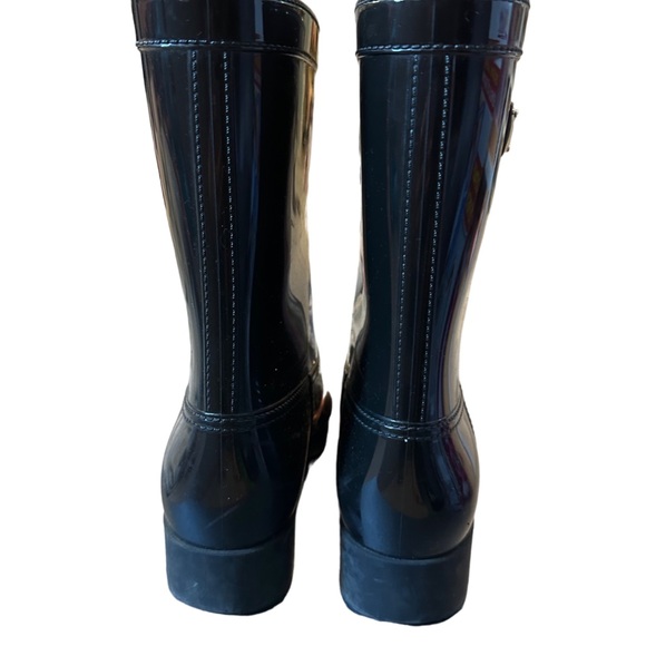 Prada Pre-Loved Black Rain Boots with original box - Picture 2 of 3